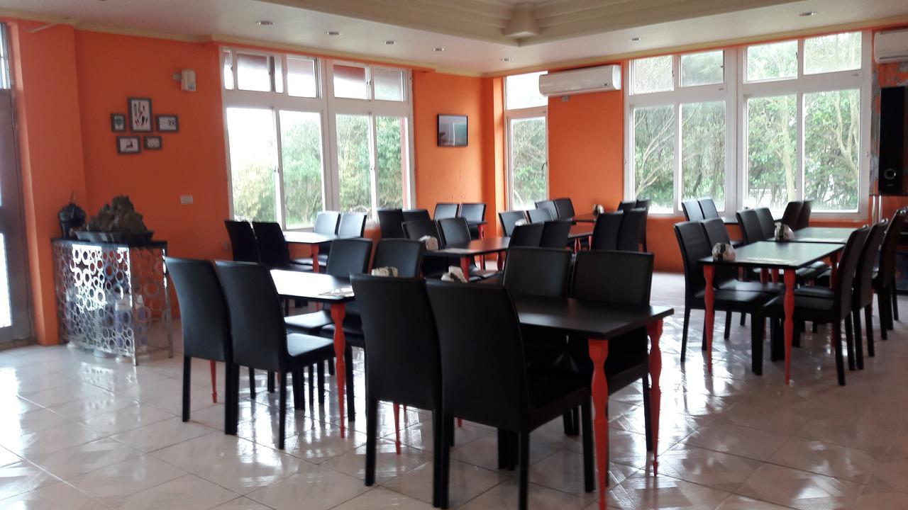 13F Homestay Джиуфен Екстериор снимка